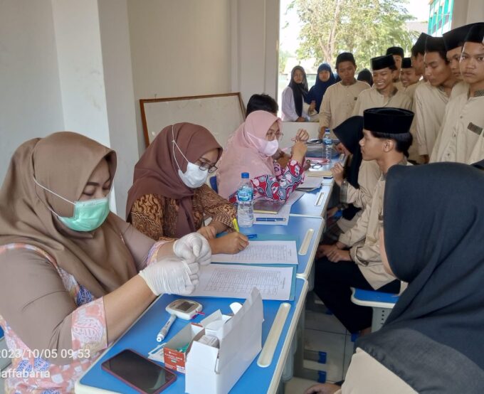 SCREENING KESEHATAN SISWA